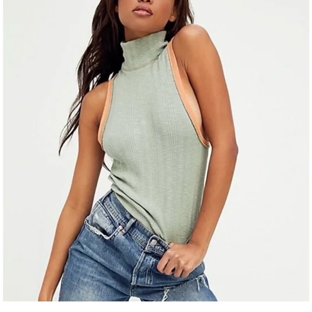 We The Free by Free People NWT
Marley Ribbed Mock-Neck Tank Top
Green Orange S